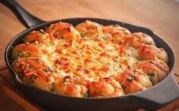 Cheesy Garlic Knot White Pizza Dip Recipe